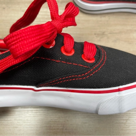 Kids sz 7 Toddler Black, White and Red Canvas Sneaker Bundle of 3 Everyday use - Picture 11 of 15
